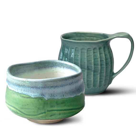 手作りの日本製陶器抹茶碗：深海のような緑と青 - Etsy 日本