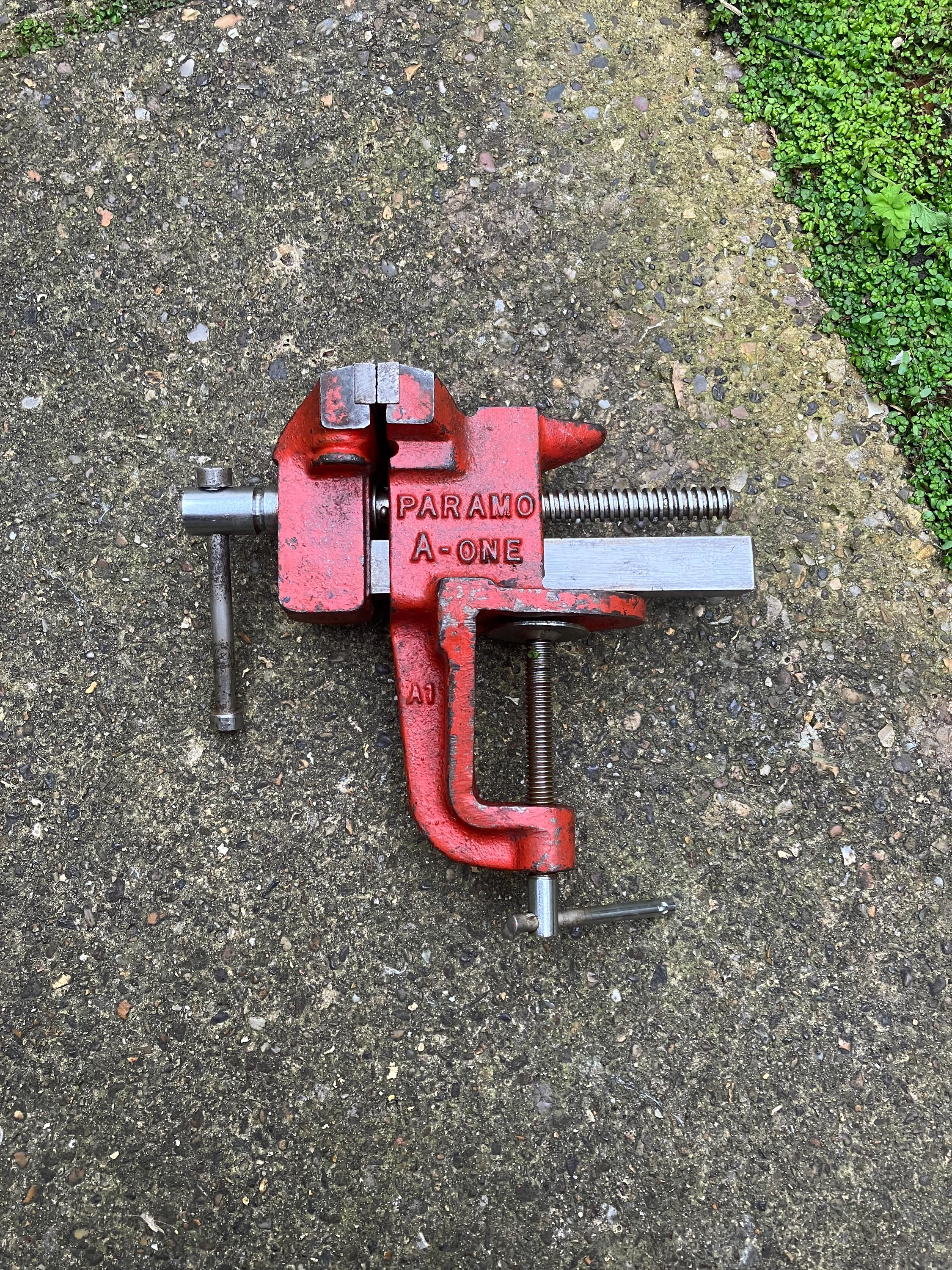 Vintage Record Vise - Etsy Canada