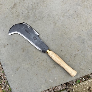 Restored old Cornelius Whitehouse Hedgehog 9 inch double edged billhook