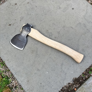 Restored old Elwell small axe 1-1/2lb