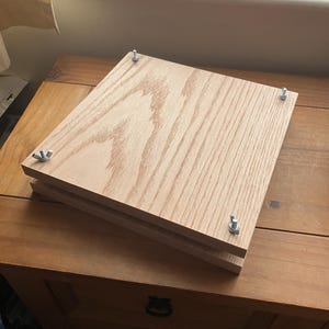 Large solid Oak Flower Press Kit – 29x29cm, 300gsm Paper, Laser Engraving Option
