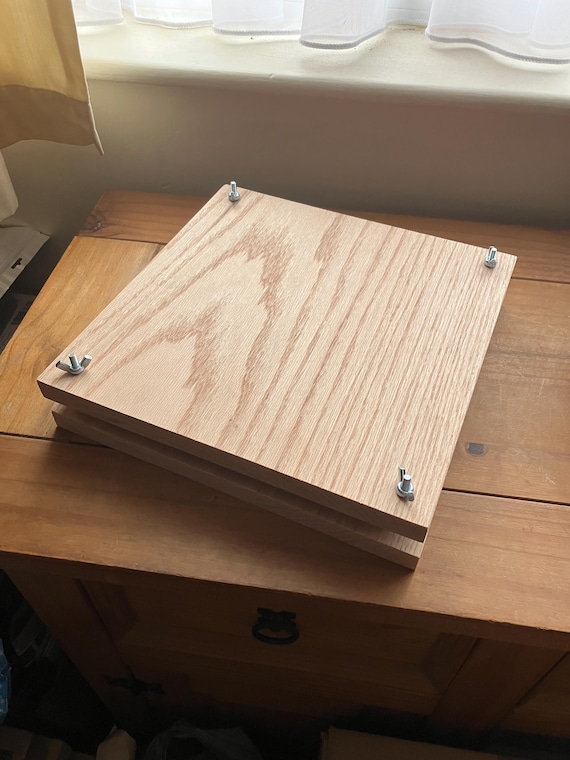 Large solid Oak Flower Press Kit – 29x29cm, 300gsm Paper, Laser Engraving Option