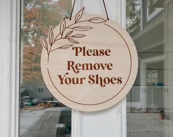 Remove shoes sign | front door sign | Welcome sign | shoe sign | Fall door sign | Winter door sign | wreath door sign | personalized door