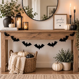 Black Bat Garland, Halloween Bat Garland, Acrylic Bat Banner, Halloween Mantel Decor, Spooky Garland, Halloween Party Decor