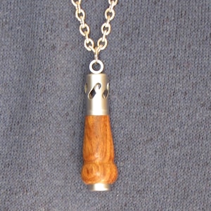 Aromatherapy necklace