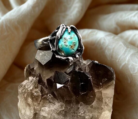 Vintage Turquoise Nugget Ring: Sterling Silver, Size