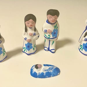 Vintage Miniature Christmas Nativity Scene Mexico Folk Art Pottery 5 piece set