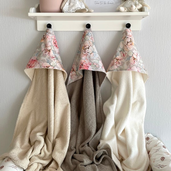 Hooded bath towel for babies, Beige floral frottee towel, Kapuzenhandtuch , Baby Badetuch