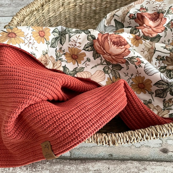 Brick Red Vintage flowers blanket, Cotton baby blanket, Brick Red Knit blanket with flowers, Floral Blanket for toddlers, Baby shower gift