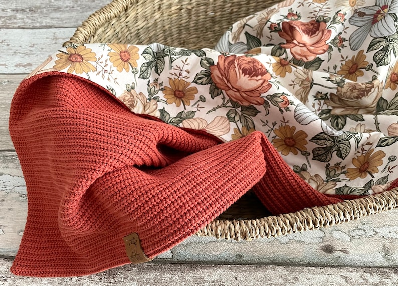 Brick Red Vintage flowers blanket, Cotton baby blanket, Brick Red Knit blanket with flowers, Floral Blanket for toddlers, Baby shower gift image 1