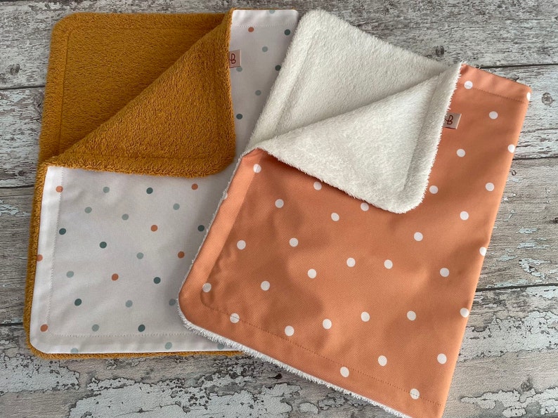 extra Wechselauflage, Water repellent changing pad, polka dot diaper changing pad White dots / yellow