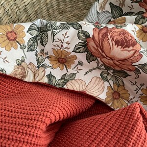 Brick Red Vintage flowers blanket, Cotton baby blanket, Brick Red Knit blanket with flowers, Floral Blanket for toddlers, Baby shower gift image 3