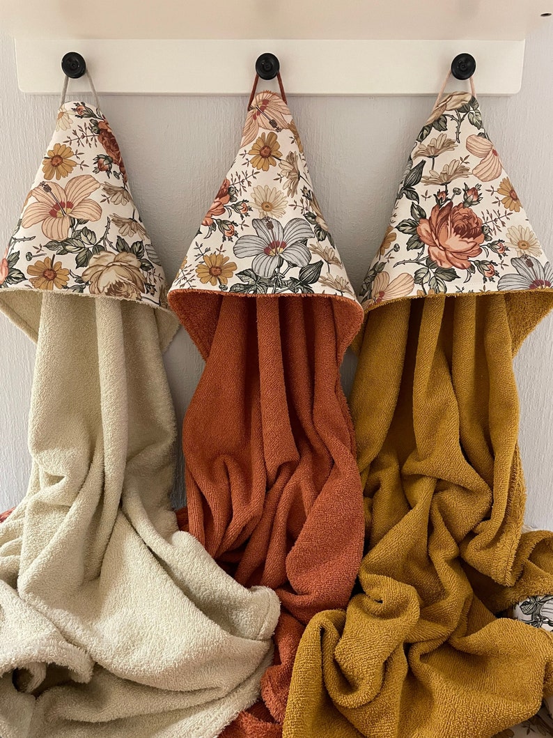 Hooded bath towel for babies, Beige floral frottee towel, Kapuzenhandtuch , Baby Badetuch image 1