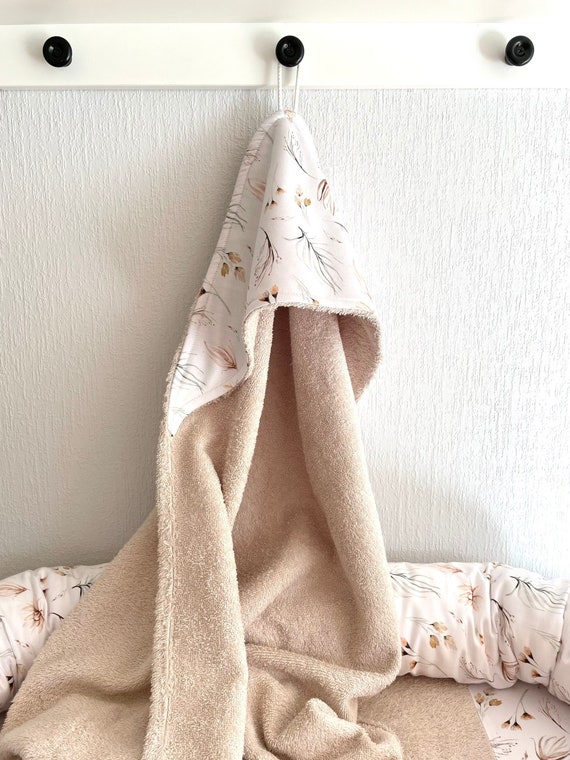 Hooded bath towel for babies, Beige floral frottee towel, Kapuzenhandtuch , Baby Badetuch