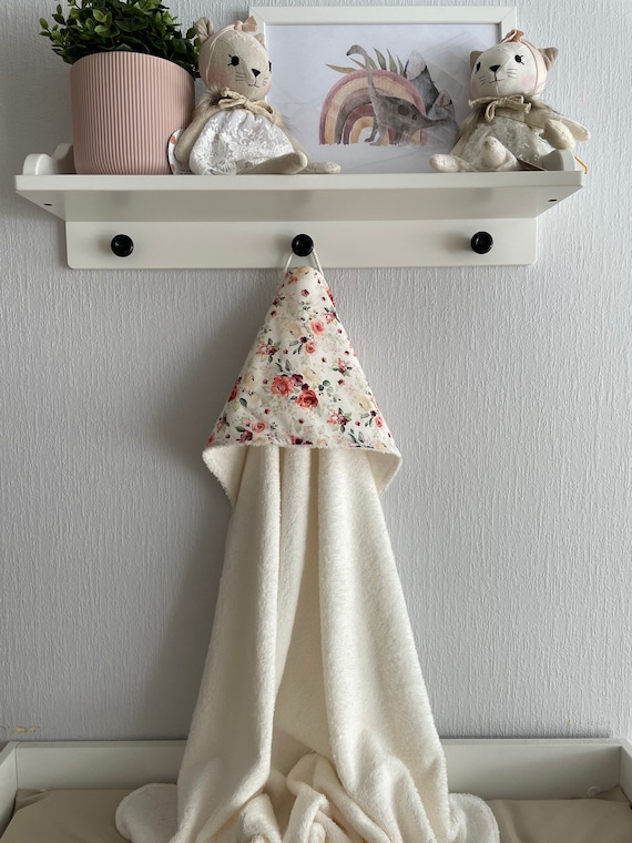 Hooded bath towel for babies, Creme floral frottee towel with roses, Kapuzenhandtuch , Baby Badetuch