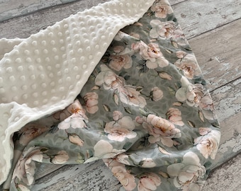 Minky Baby blanket in Creme and green color, Baby blanket with flowers , Kids blanket, Swaddle blanket, Minky lovey