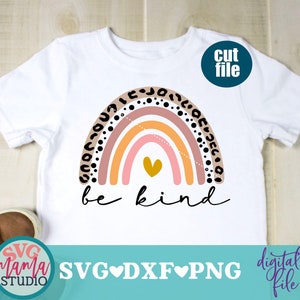 Sii gentile svg, Gentilezza svg, dxf, file png, file svg arcobaleno, svg A STRATI - In un mondo in cui puoi essere qualsiasi cosa sii gentile svg