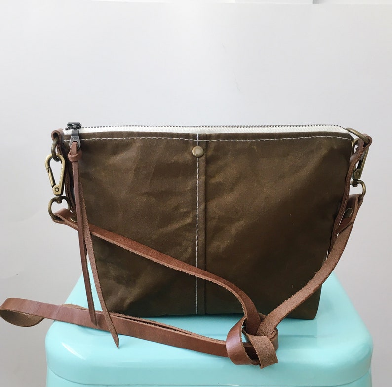 wallet keys phone bags waxed canvas bag The Minimalist