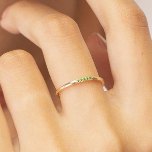 Dainty 14K Solid Gold Emerald Band Ring - May Birthstone Gift