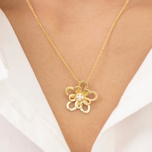 Diamond Flower Necklace, 14k Solid Gold Dainty Flower Necklace, Daisy Flower Choker Necklace, Minimalist Necklace for Women