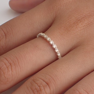 Aliança de casamento com diamantes Art Déco, aliança eterna em ouro maciço, aliança minimalista delicada, aliança delicada com formato de olho