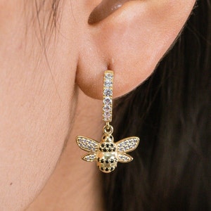Diamond Honey Bee Hoop Earring, Queen Bee Huggie Hoop Earrings, Bumble Bee Dangle Earring, Animal Hoops, Bee Lover Jewelry