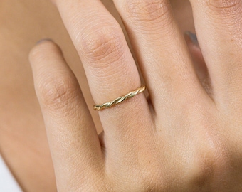 Twisted Skinny Wedding Band, 14k Solid Gold Stackable Twist Ring, Classic Twisted Plain Stacking Ring, Dainty Twist Ring