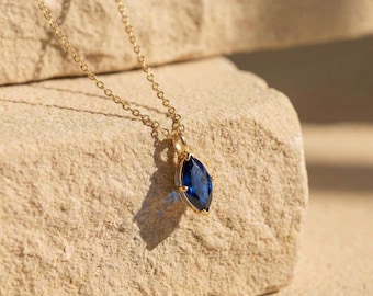 Minimalistiskt safirhalsband | Marquiseslipad blå ädelsten | Elegant guldhänge | Elegant vardagspresent