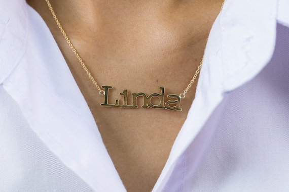 Dainty nameplate necklace hot sale