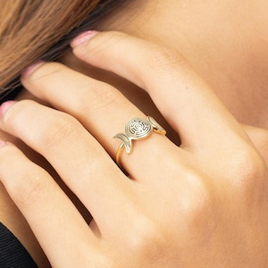 Hecate Moon Ring, 14K Solid Gold Triple Moon Goddess, Hecate&#39;s Magic Strophalos Ring, Goddess Moon Ring