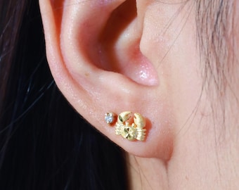 14K Solid Gold Crab Stud Earrings: Sea Life Jewelry