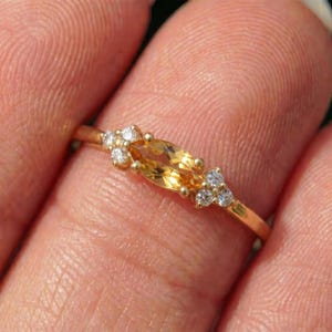 Zierlicher Marquise Citrin Ring 14K Gold | Zierlicher Stapelring mit CZ-Akzenten | November Geburtsstein Ring | Minimalistisches Verlobungsversprechen Ri