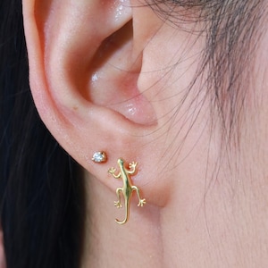 Lizard Stud Earrings, 14K Solid Gold Tiny Lizard Studs, Gecko Lizard Earrings, Lizard Cartilage Studs, Gift for Animal Lover
