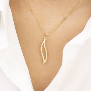 Leaf Charm Necklace, 14k Solid Gold Leaf Necklace, Dainty Floral Charm Necklace, Bridal Necklace, Natural Jewelry