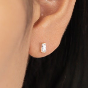 Kolczyki z Moissanite Baguette, Kolczyki z 14-karatowego złota z Baguette, Delikatne kolczyki z Moissanite, Kolczyki z Baguette