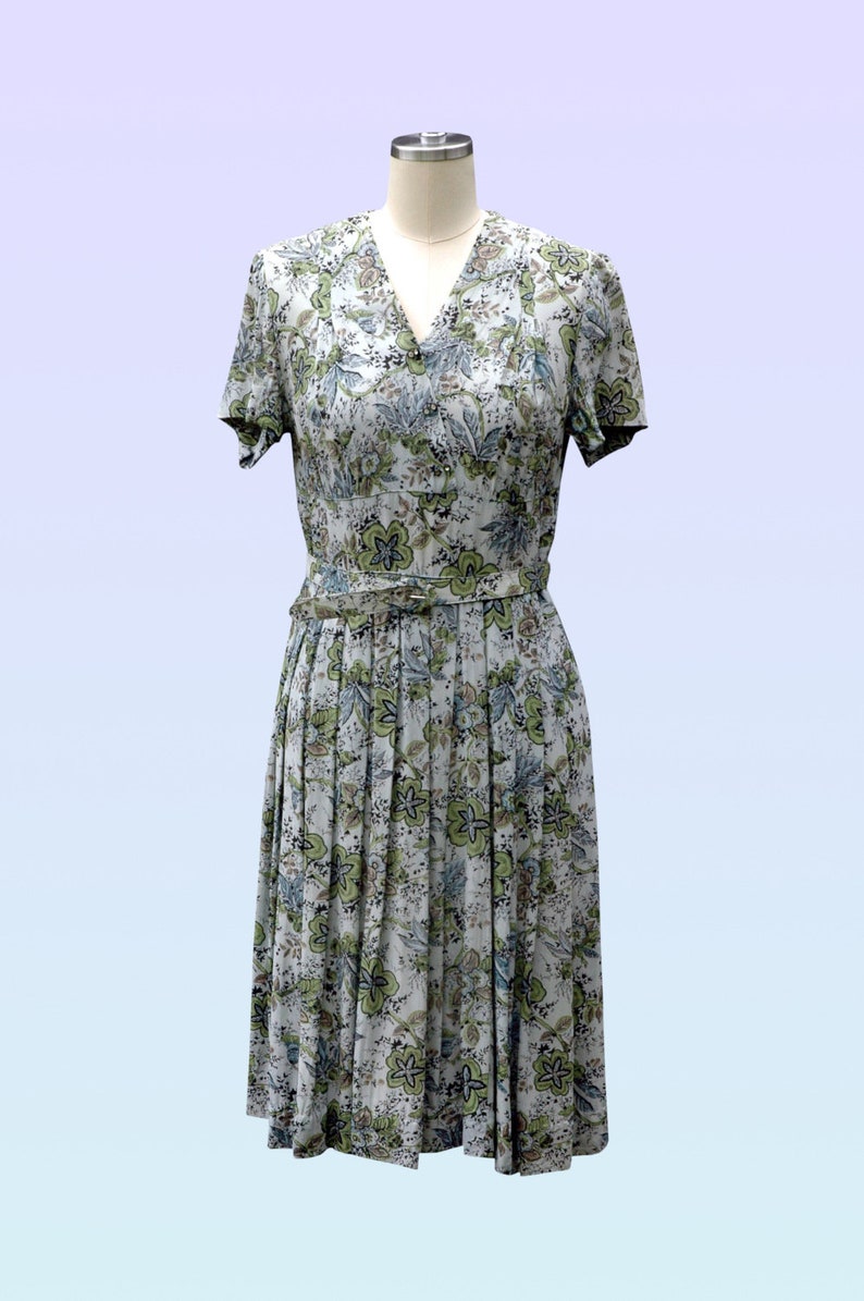 Vintage 1940s Dress Floral Rayon Dress image 2