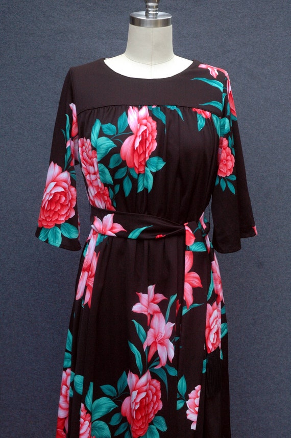 Vintage 1970s Dress Floral Smock with Tassle Belt - image 6