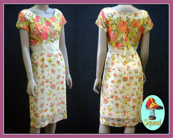 Vintage 1950s Floral Border Print Dress (small)
