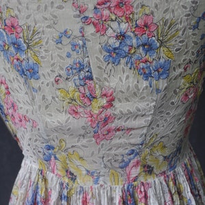 Vintage 1950s Dress Floral Tea Dress image 9