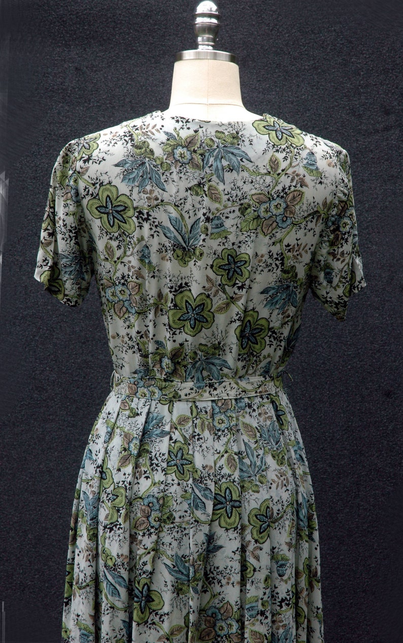 Vintage 1940s Dress Floral Rayon Dress image 6