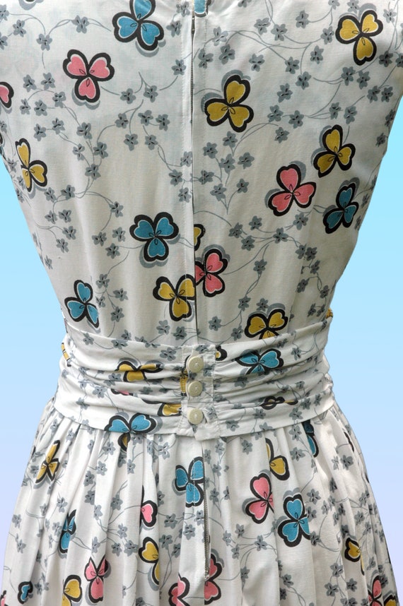 Vintage 1950s Dress Floral Fit and Flare Dress - image 3