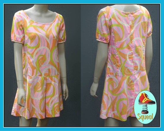 Vintage 1960s Psycadelic Pastel Swirl Print Scoote