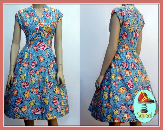 Vintage 1950s Rose Print Cotton Dress