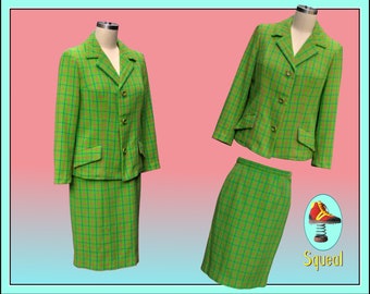 Vintage 1960s Suit / Green Jacket and Skirt Set