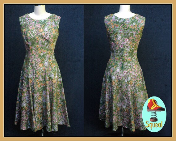 Vintage 1970s Green Floral Cotton Dress