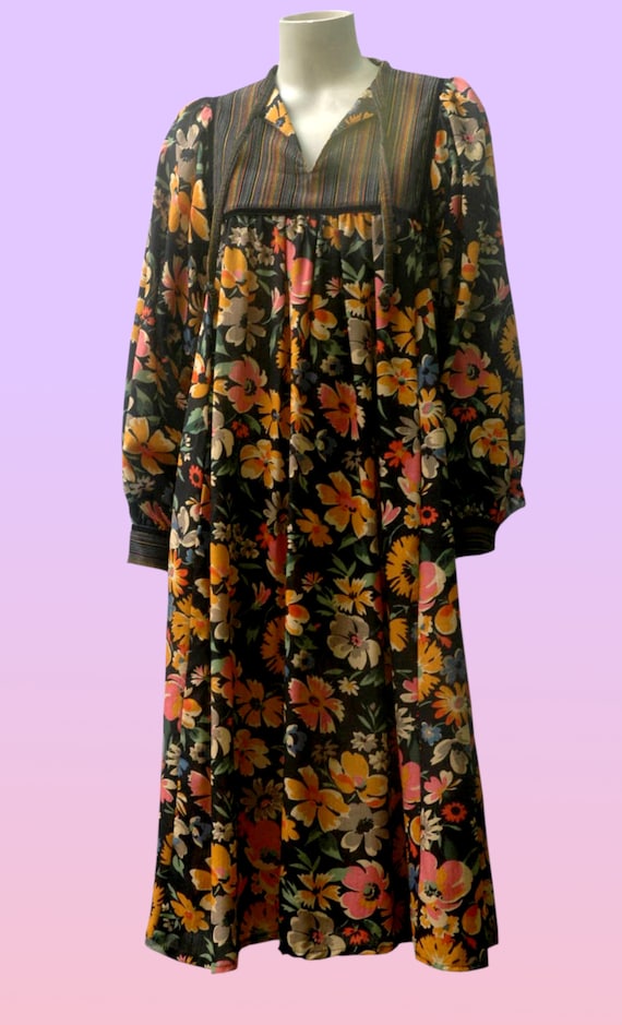 Vintage 1970s Dress Floral Dress - image 2