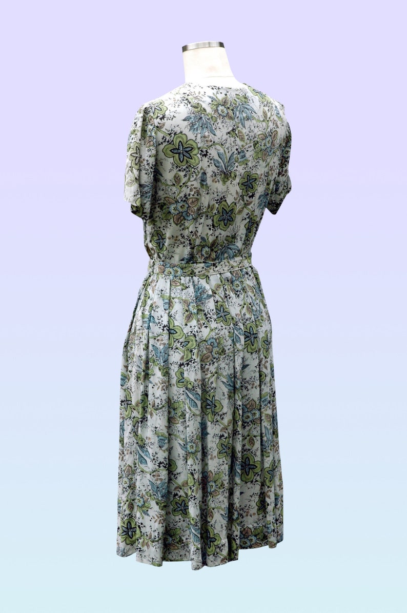 Vintage 1940s Dress Floral Rayon Dress image 3