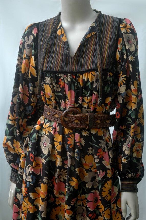 Vintage 1970s Dress Floral Dress - image 7