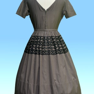 Vintage 1950s Dress Brown Cotton with Embroidery by Jeanne D'arc image 6