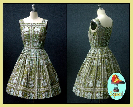Vintage 1950s Green Rose Print Dress (Small)